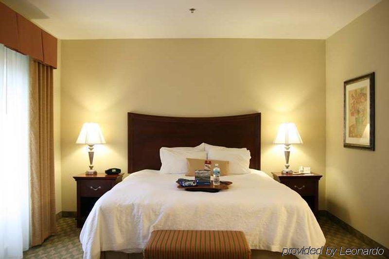 Hampton Inn & Suites Southern Pines-Pinehurst Aberdeen Szoba fotó